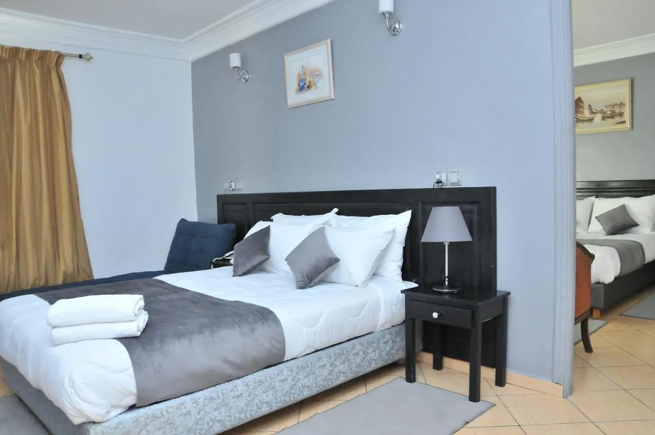 East West Hotel Casablanca 3*,