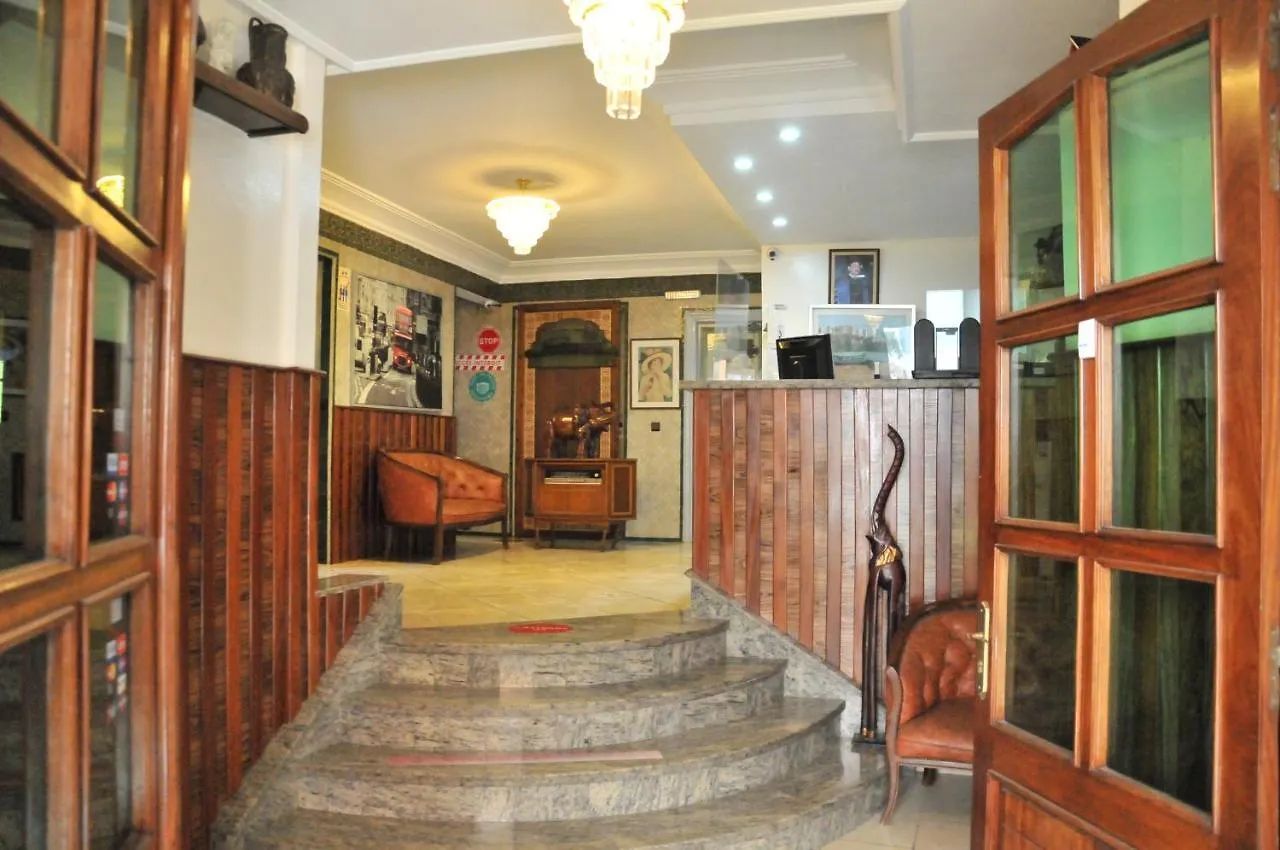 East West Hotel Casablanca 3*,
